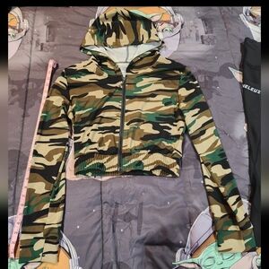 Girls Camo Crop Jacket